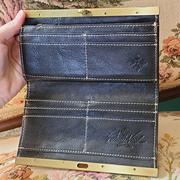 Patricia Nash Cauchy Genuine Leather Dark Floral & Gold Latch Wallet - Picture 8 of 12